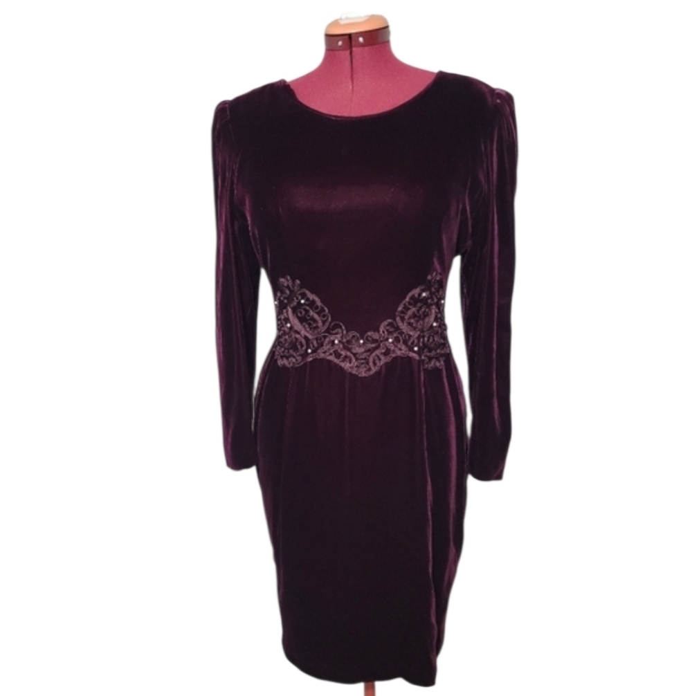 Velvet Northern Traditions Burgundy Velvet Dress Embroidered Waist Vintage